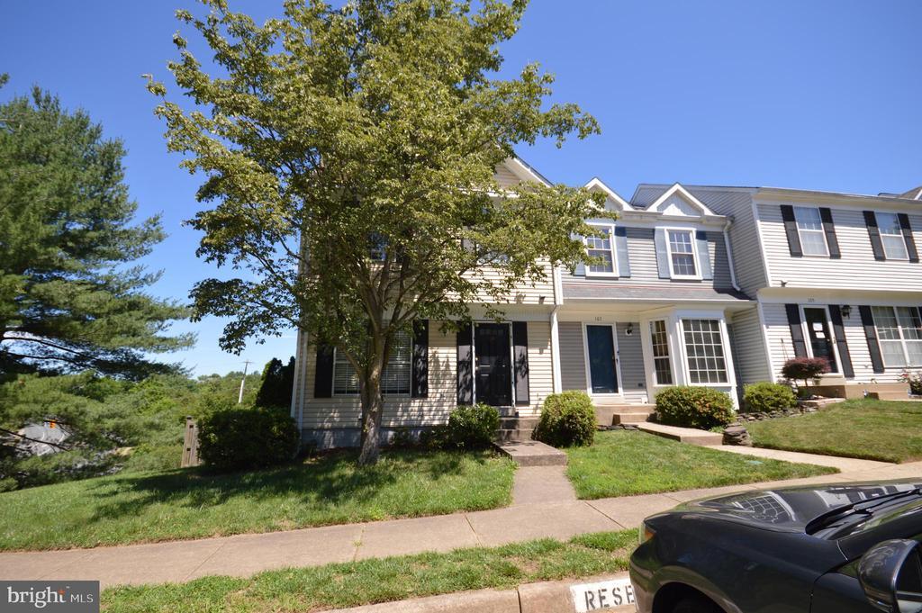 Primary Photo - 101 Aston Ct