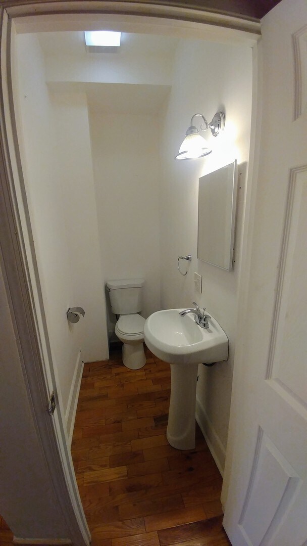 Foto del edificio - 1714 Holbrook St