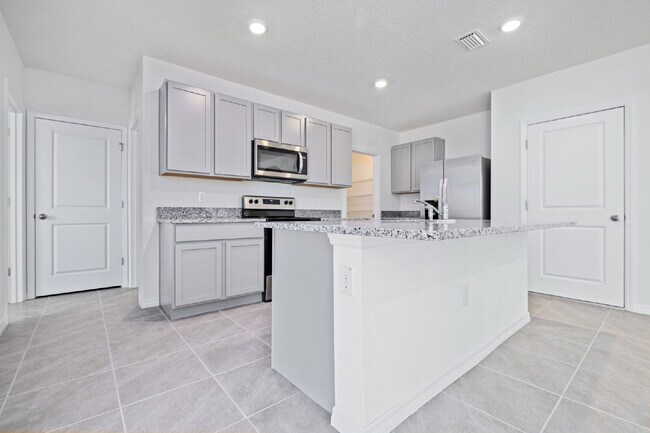 Foto del edificio - 8302 Hardy Bay Lp
