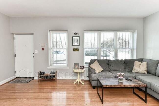 Foto del edificio - 2630 Adams Mill Rd NW