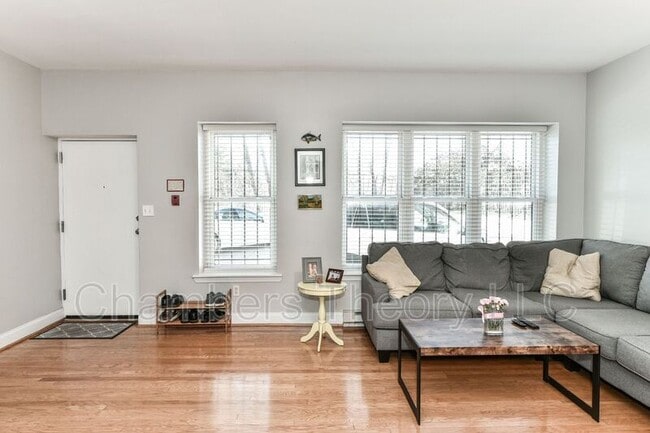 Building Photo - 2630 Adams Mill Rd NW