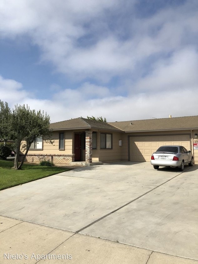 Primary Photo - 535 De Leon Dr