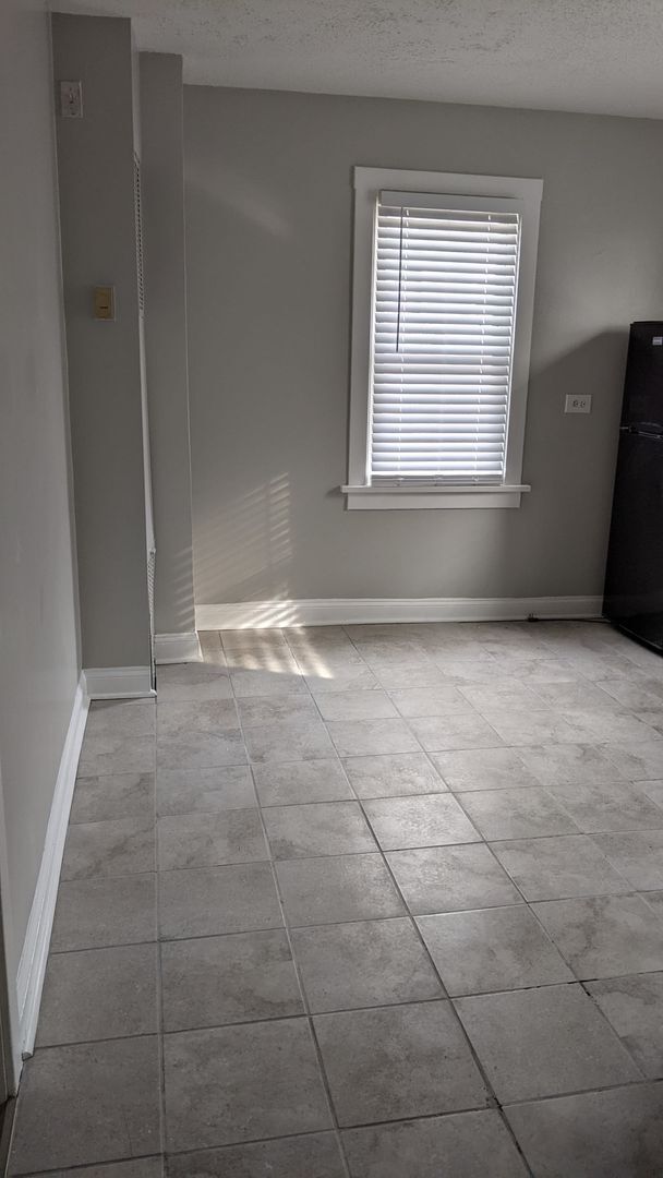 Foto del edificio - 2507 N Lotus Ave