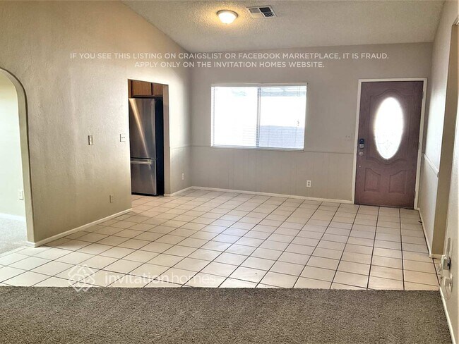 Building Photo - 7250 Topeka Dr