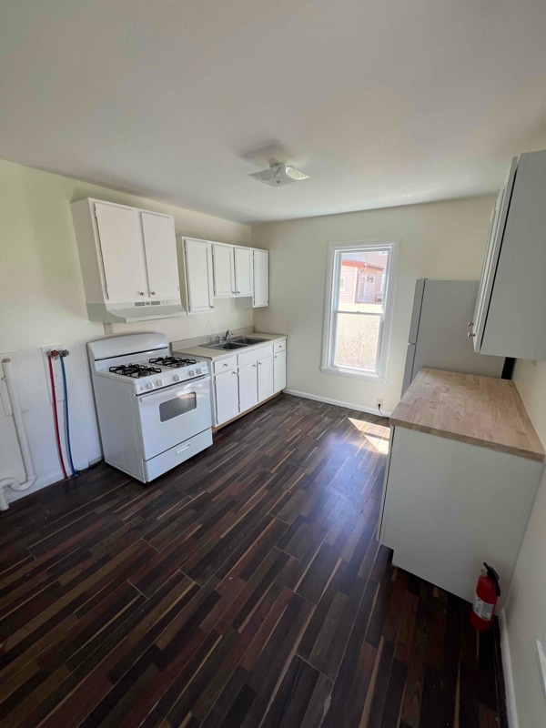 122 South St Unit 1, Ballston Spa, NY 12020 Room for Rent in Ballston