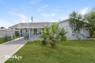 Building Photo - 2011 W Maryland Ave