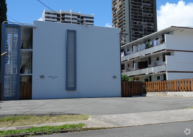 Building Photo - 1526 Kewalo St