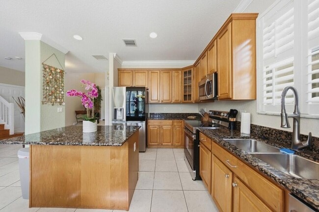 Building Photo - 8212 Calterra Dr