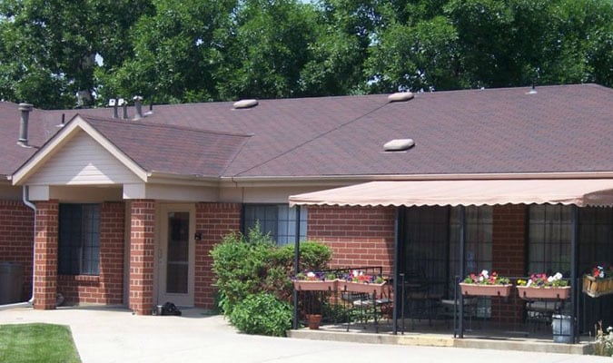 Primary Photo - Decatur House Apartments