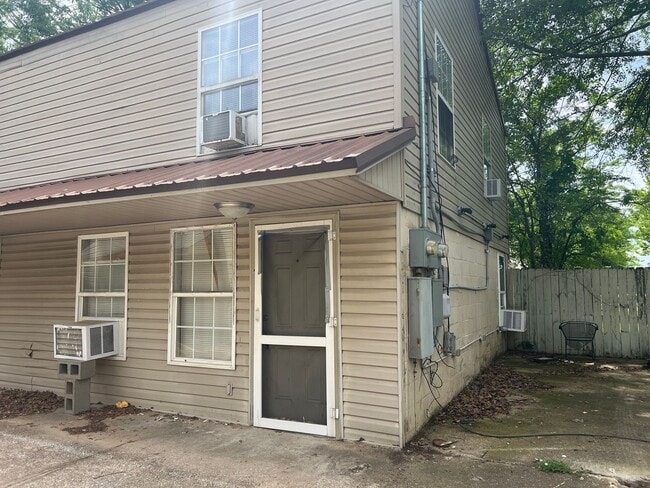Photo - 2508 11th Ct Apartment