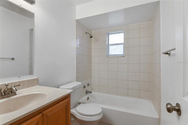 Foto del edificio - 408 N Rosland Dr