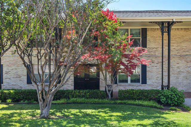 Foto del edificio - 7718 Royal Ln