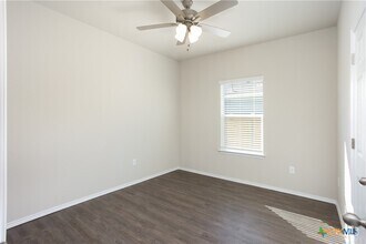 Building Photo - 3428 Scott Cir