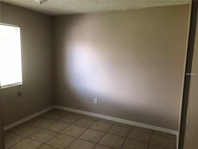 Building Photo - 4016 Cortez Dr