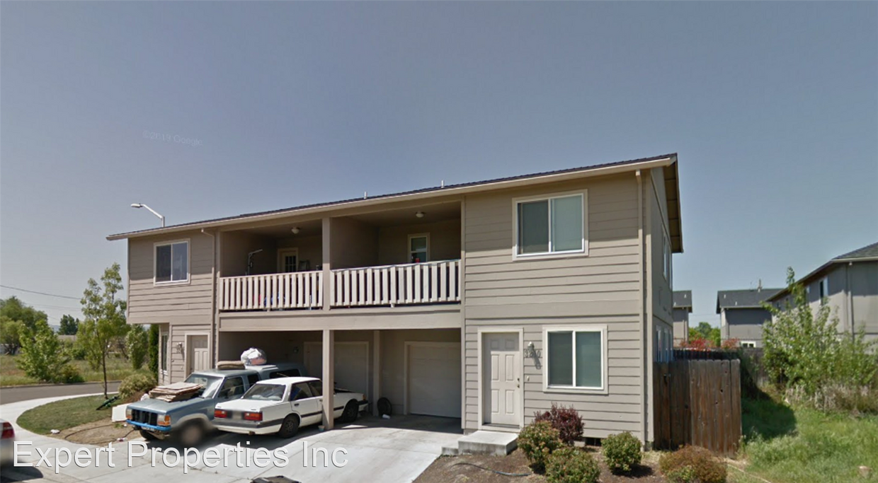 Primary Photo - 3 br, 2.5 bath House - 3250 Library Ave