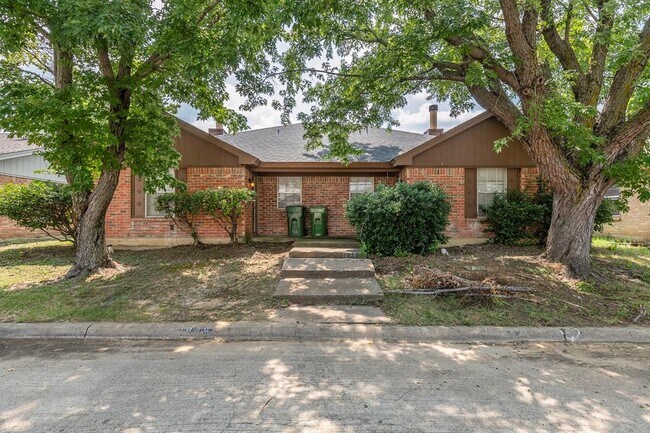 Building Photo - 1036 Enfilar Ln