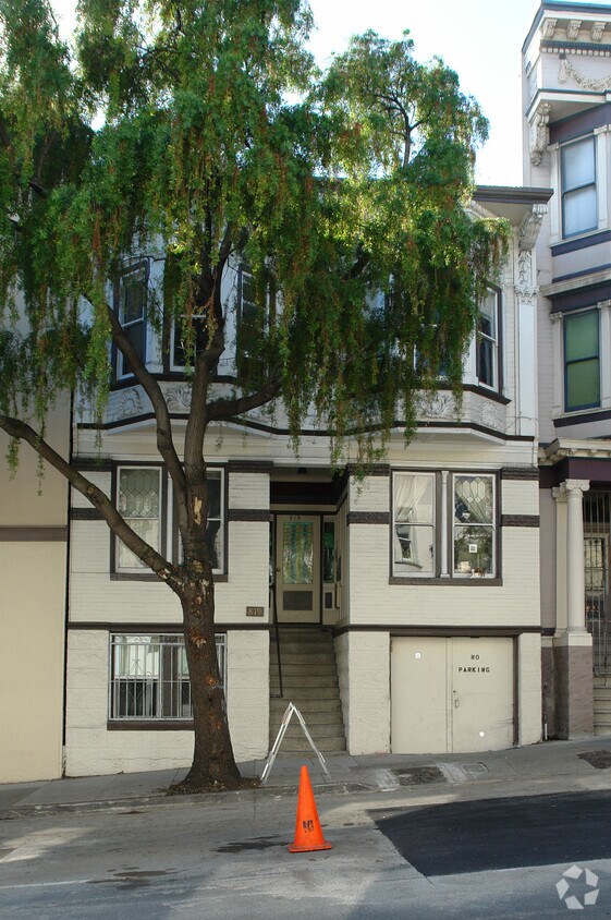 Primary Photo - 819 14th St