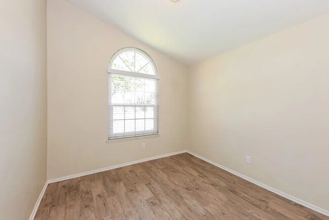 Foto del edificio - 1267 W Wildflower St