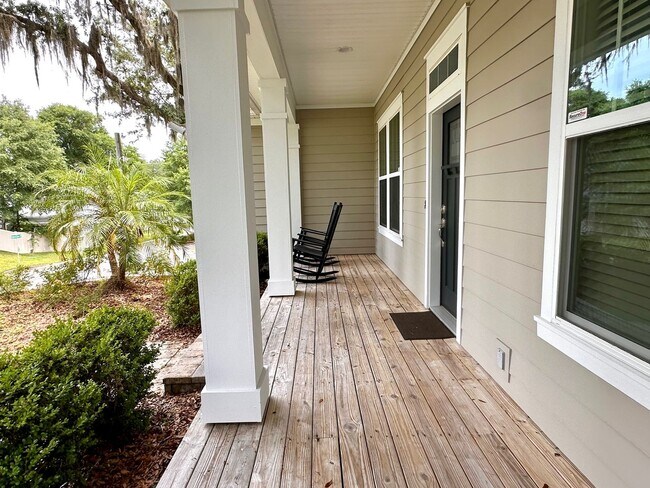 Foto del edificio - 4 Bed/3 Bath Coastal Beauty!