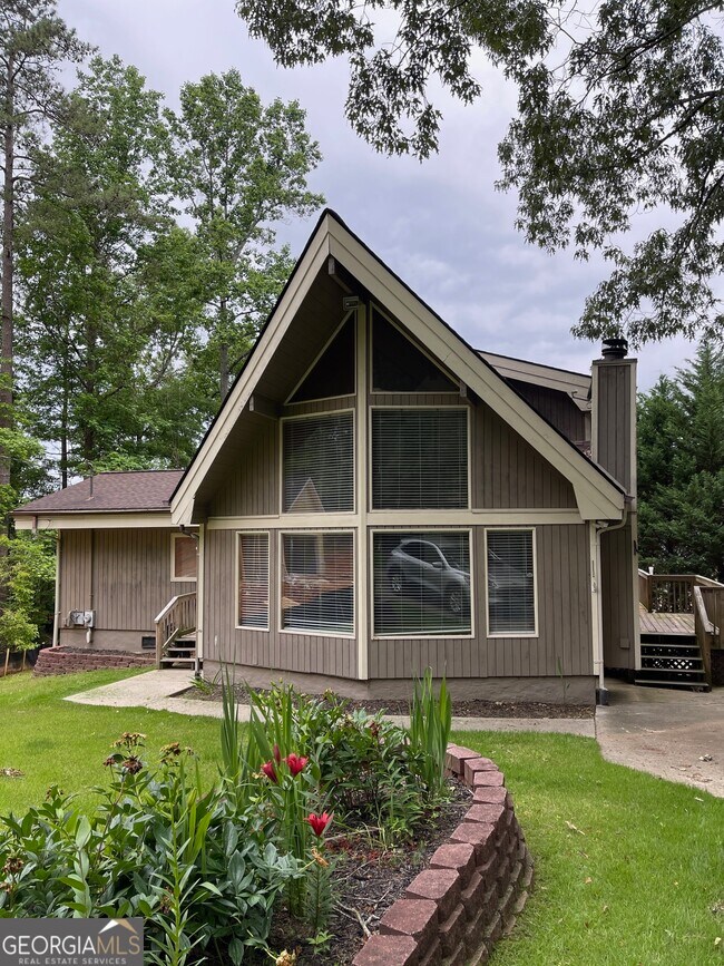 Foto del edificio - 5095 Cumberland Ct