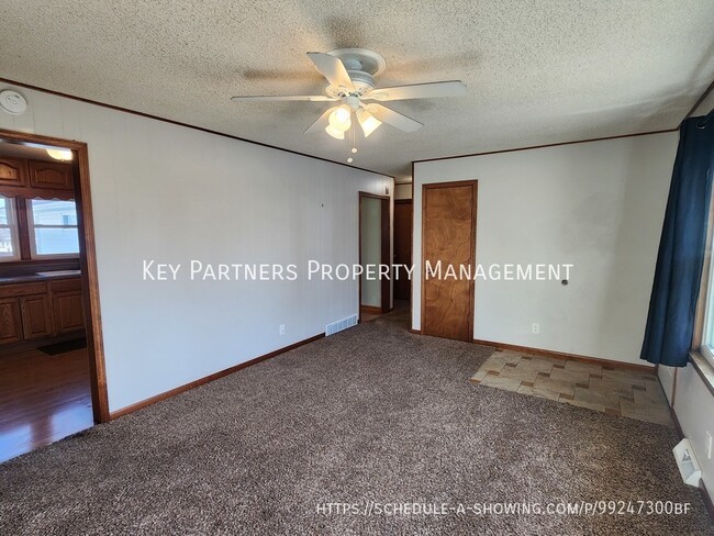 Building Photo - 12906 W 92nd - Spacious Ranch!