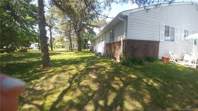 Building Photo - 2A Ardsley Ave