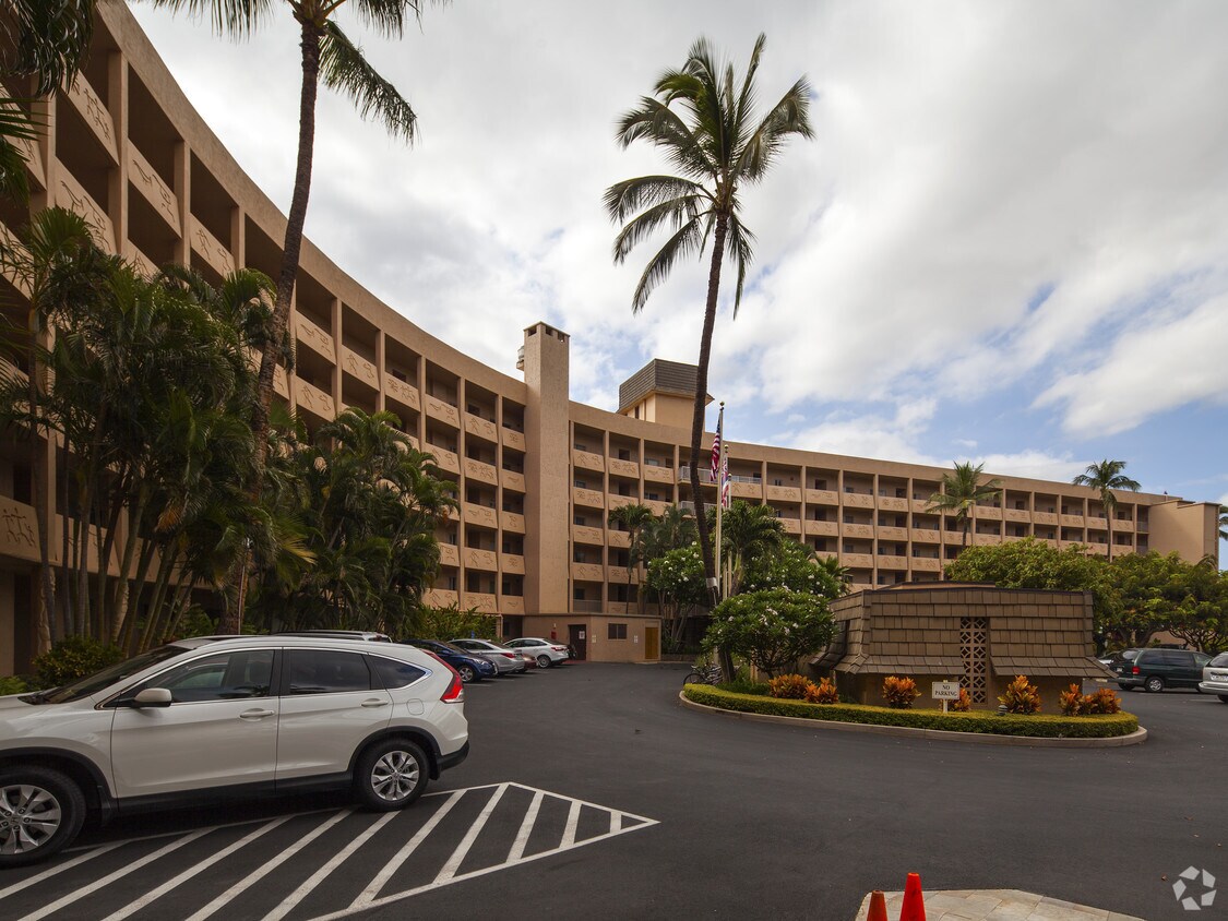 Menehune Shores Apartments in Kihei, HI