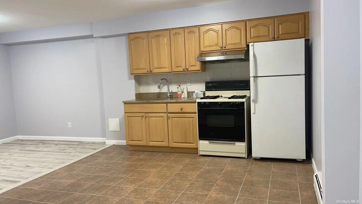 Foto principal - 140-58 34th Ave