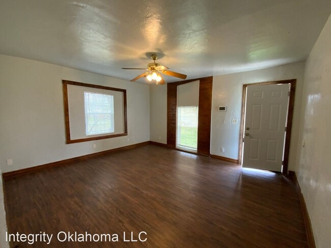 Building Photo - 3 br, 1 bath House - 2708 S. Brock Drive