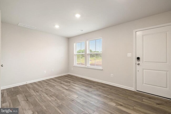 Building Photo - 1256 Cedar Vly Rd