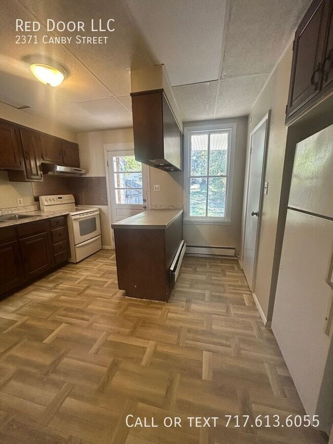 Foto del edificio - 2371 Canby St