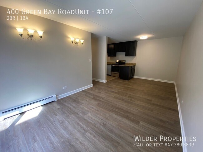 Foto del edificio - 400 Green Bay Rd