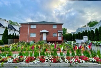 Building Photo - 31 Glenwood Ave