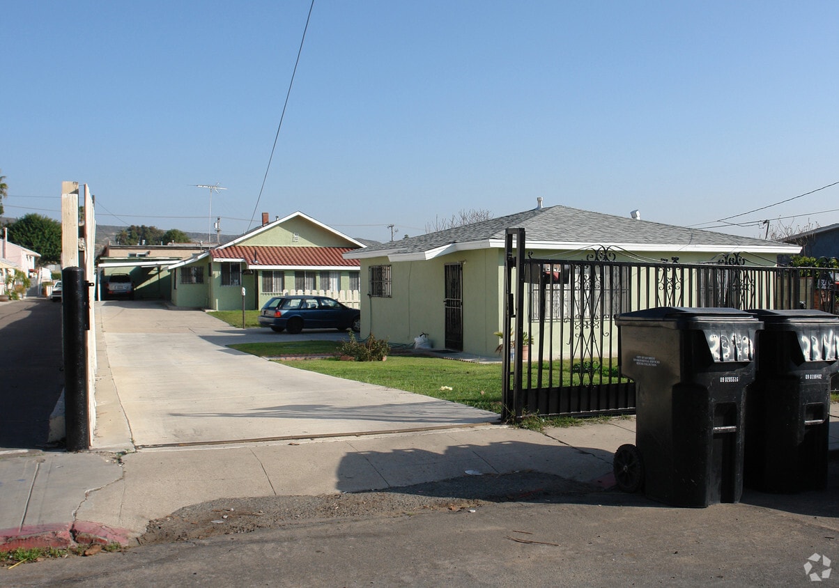Primary Photo - 2343-2349 Smythe Ave