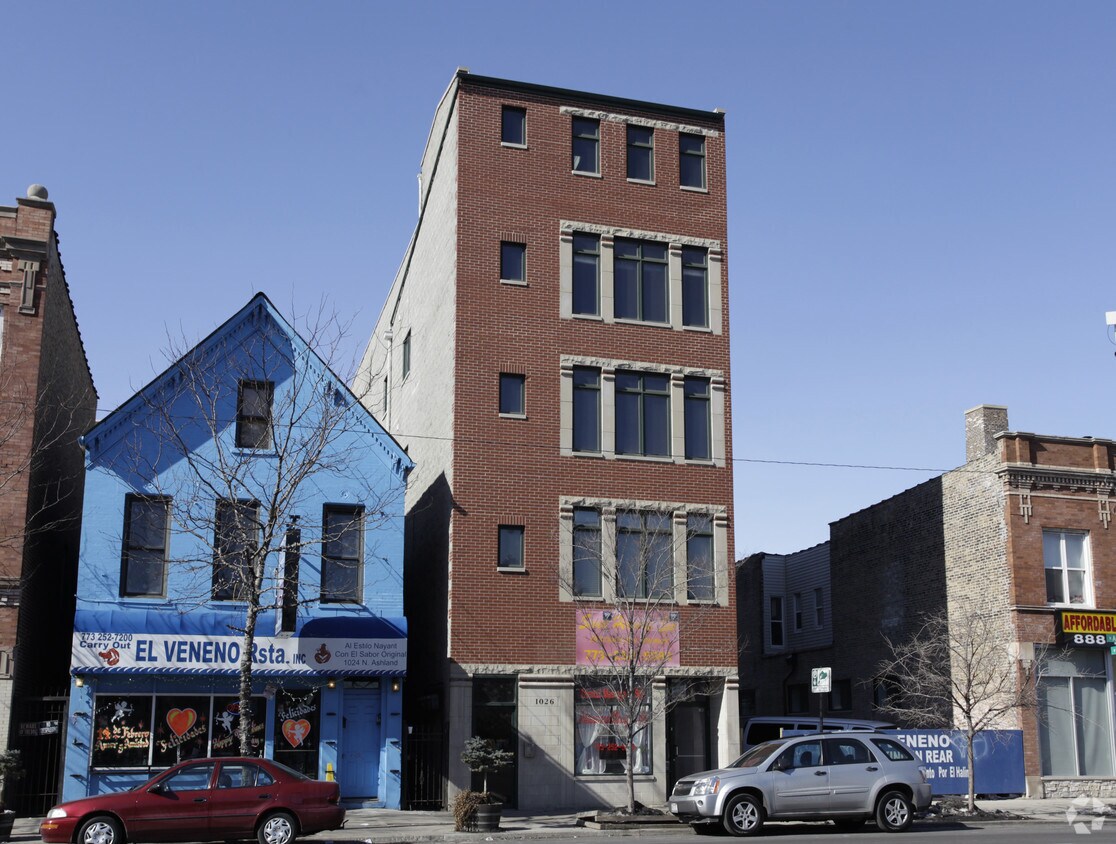 Building Photo - 1026 N Ashland Ave