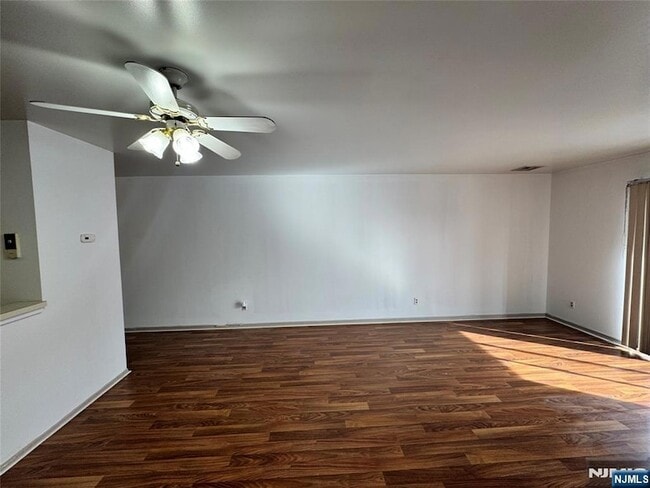 Building Photo - 19 Plauderville Ave