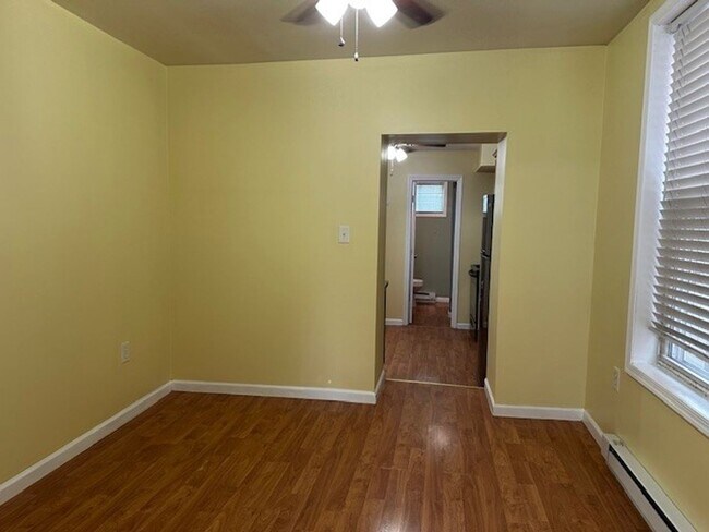 Foto del edificio - 206-208 W Main St-208B W Main St