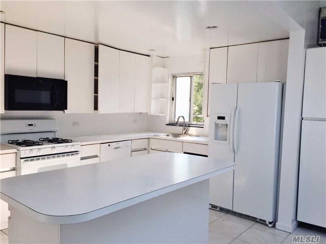 Building Photo - 119 Overlook Ave