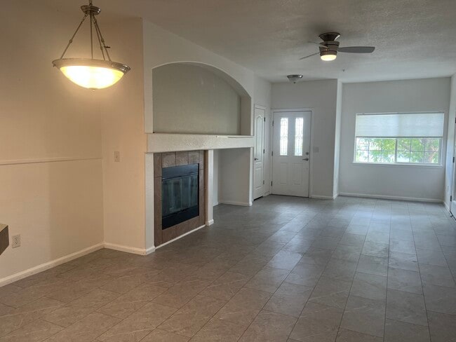 Living room - 5002 Northern Lights Dr
