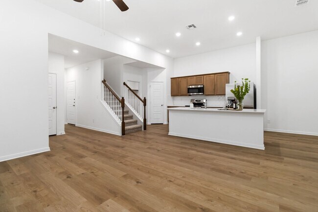 Foto del edificio - 2 Weeks Free! Brand New 4BR Home | Primary Suite Downstairs & Private Yard
