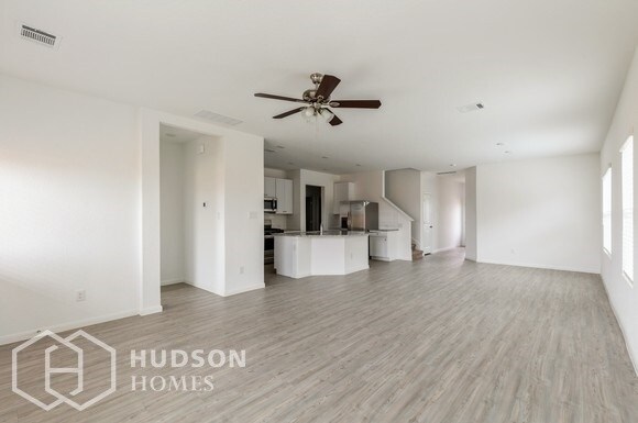 Foto del edificio - NEW CONSTRUCTION NOW AVAILABLE! - 1240 Tre...