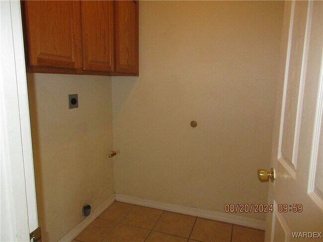 Foto del edificio - 3570 N Willow Rd