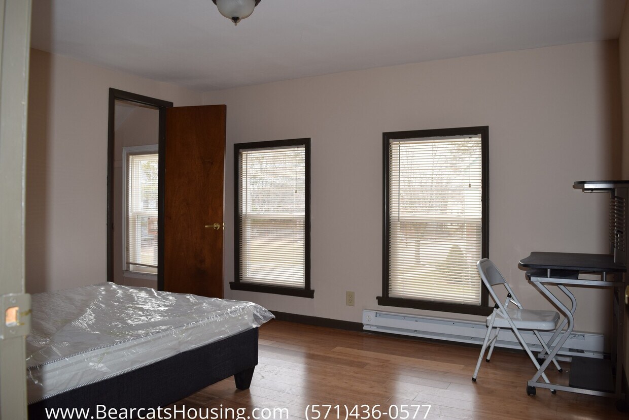Foto principal - 100 Walnut St
