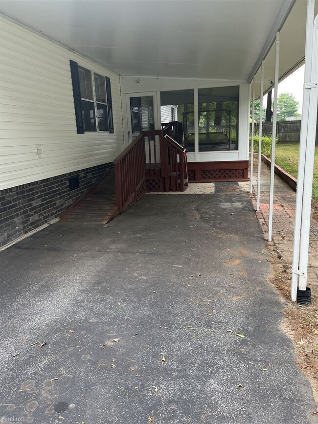 Building Photo - 2 br, 2 bath Mobile Home - 28 Forrest Dr