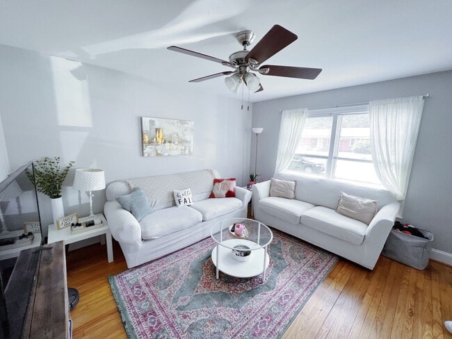 Building Photo - 112 N Meade St