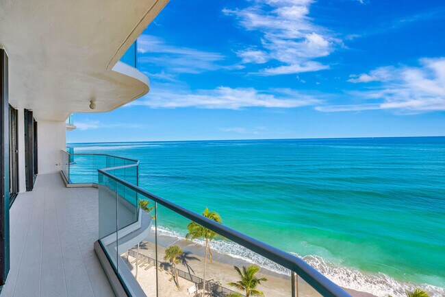 Foto del edificio - 100 S Beach Rd