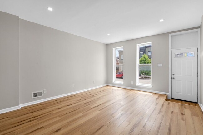 Foto del edificio - 2524 E Fayette St