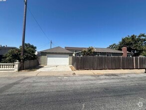 Building Photo - 3428 San Marino Ave