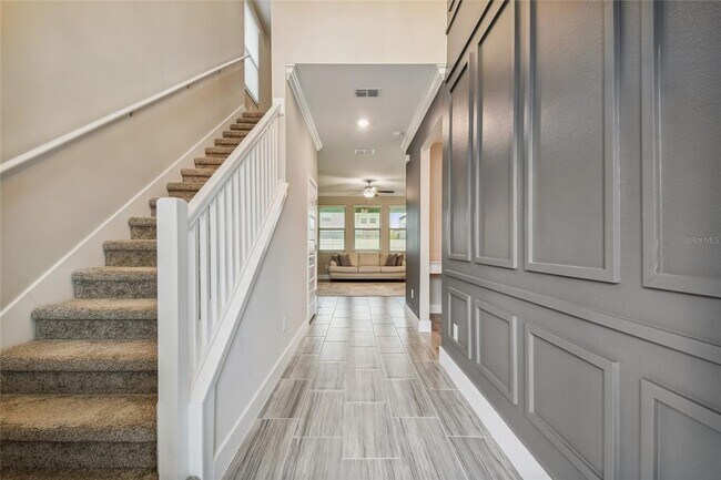 Building Photo - 9754 Little Bluestem Dr