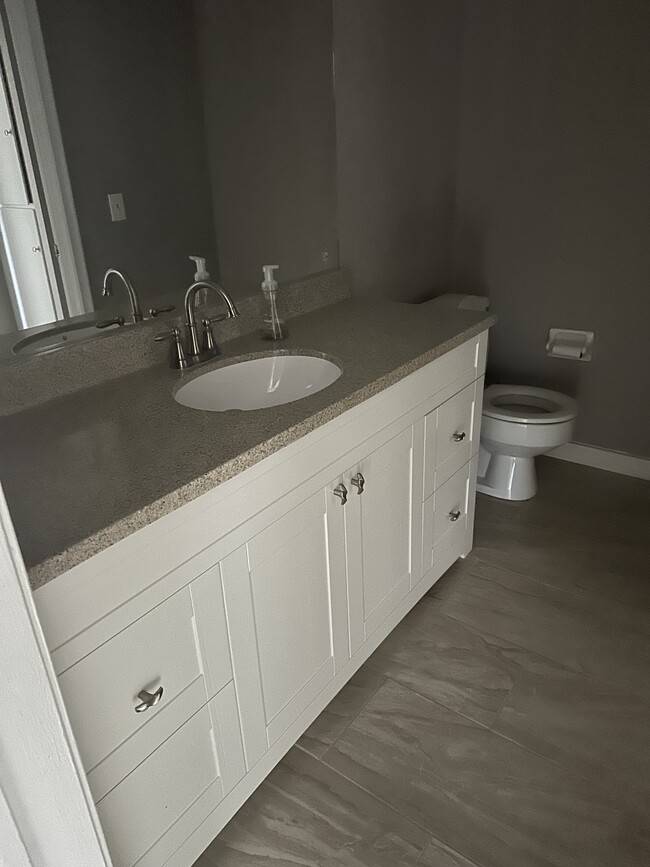 Building Photo - 5325 Territorial Rd